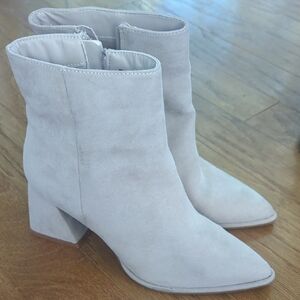 Women's Suede Ankle Boots - Cream